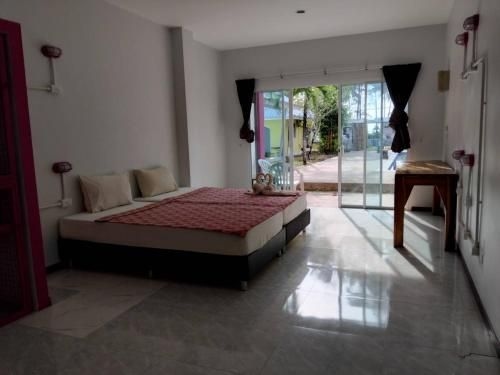 ซัมเมอร์เฮาส์ 2 (Summer House 2)1
