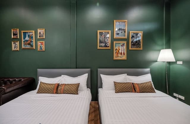 Family Quadruple Room, 2 Queen Beds, Non Smoking