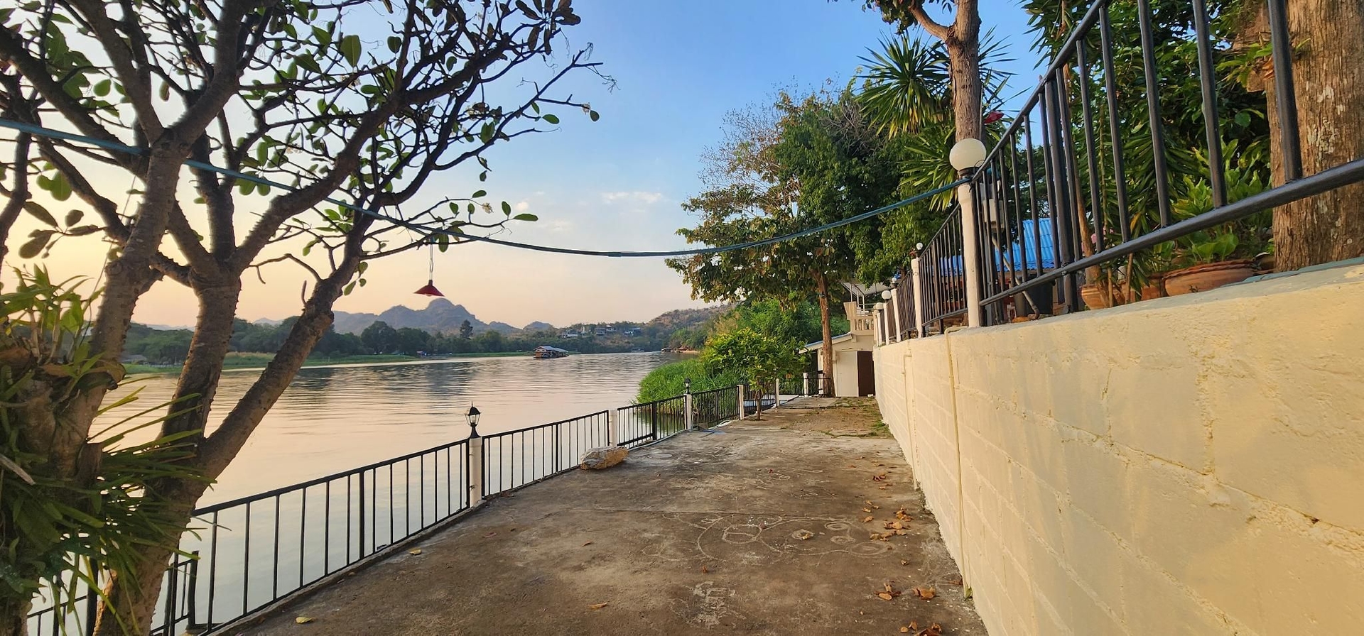 ริเวอร์แคว เทอร์เรซ (Riverkwai Terrace)4