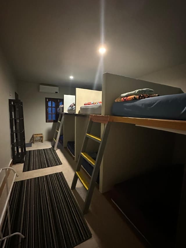 8-Bed Mixed Dormitory Room