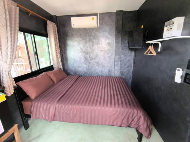 Standard Room -- 1 Bed