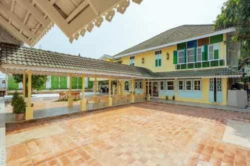 รูมเควสต์ บ้านคุณพระ ดิ ไอโคนิค เรสซิเดนซ์
