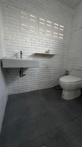 คาวาริน ไทรใหญ่ คอทเทจ แอนด์ เลค (Kawarin Saiyai Cottage And Lake)4