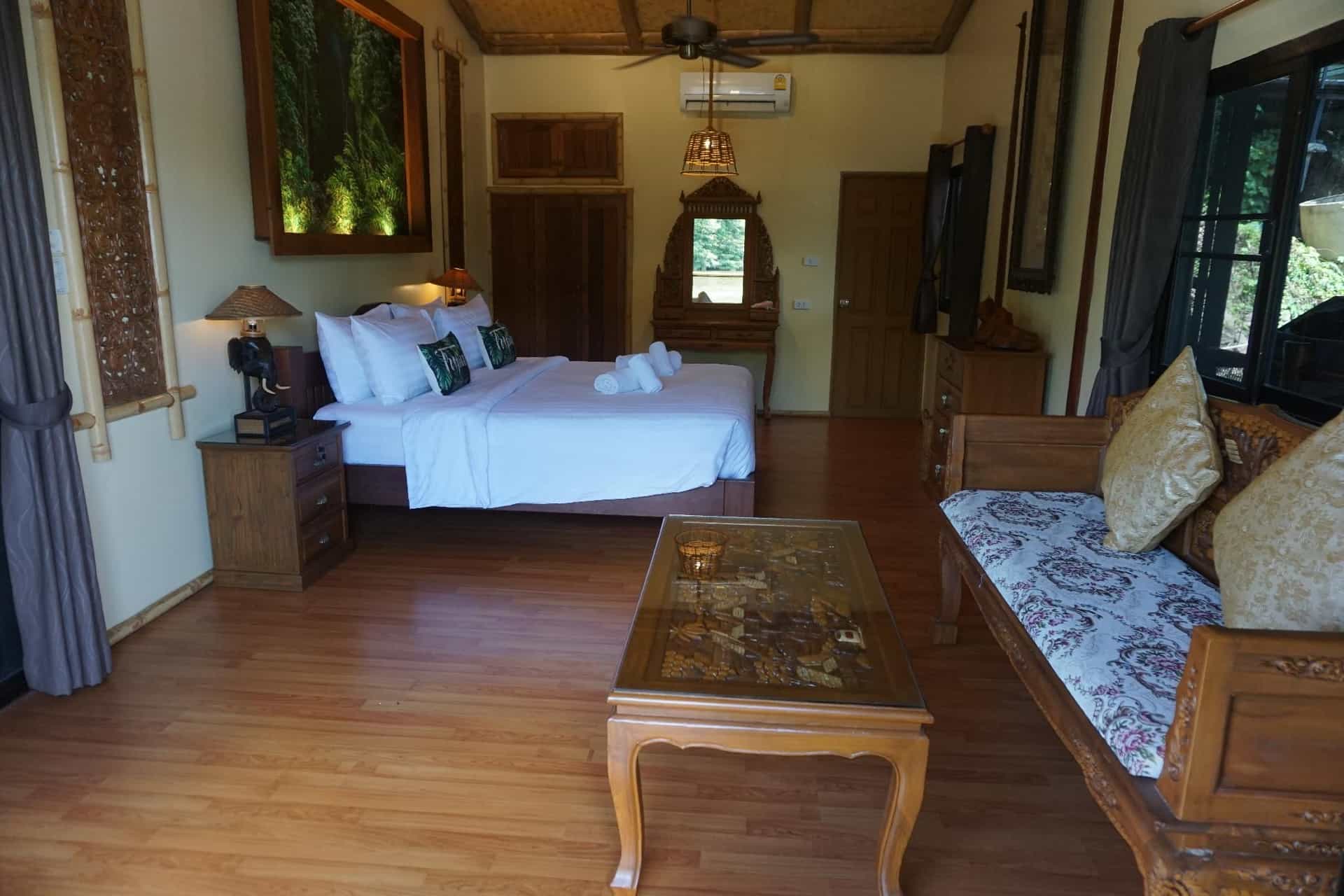 The Parrot Inn Kanchanaburi The Parrot Inn Kanchanaburi