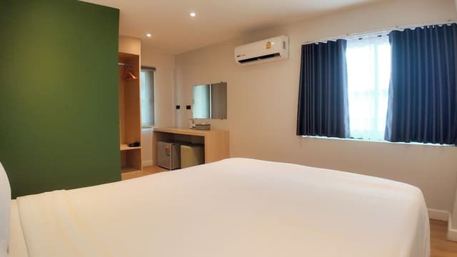 Deluxe Double Room, City View