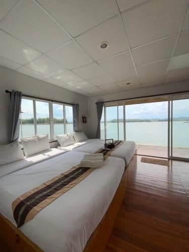 Superior Deluxe Queen Room