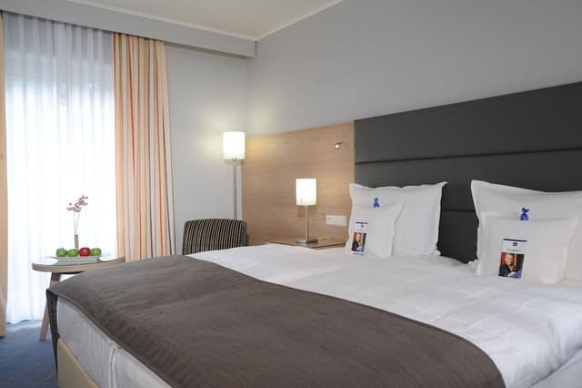Suite, 1 Double Bed, Kitchen (Separate Lounge)