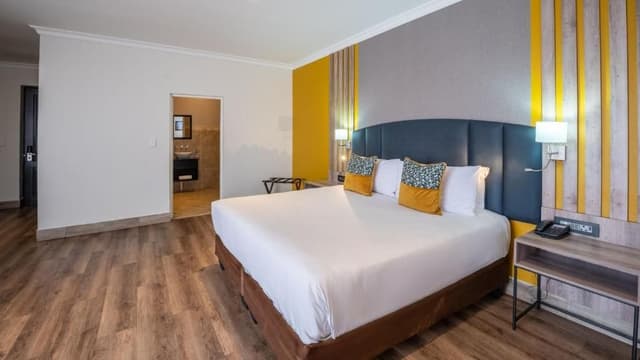 Executive Room