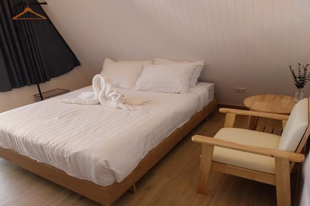Bungalow Room