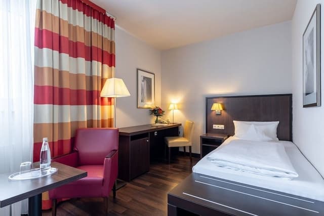 Single Room (Plus)