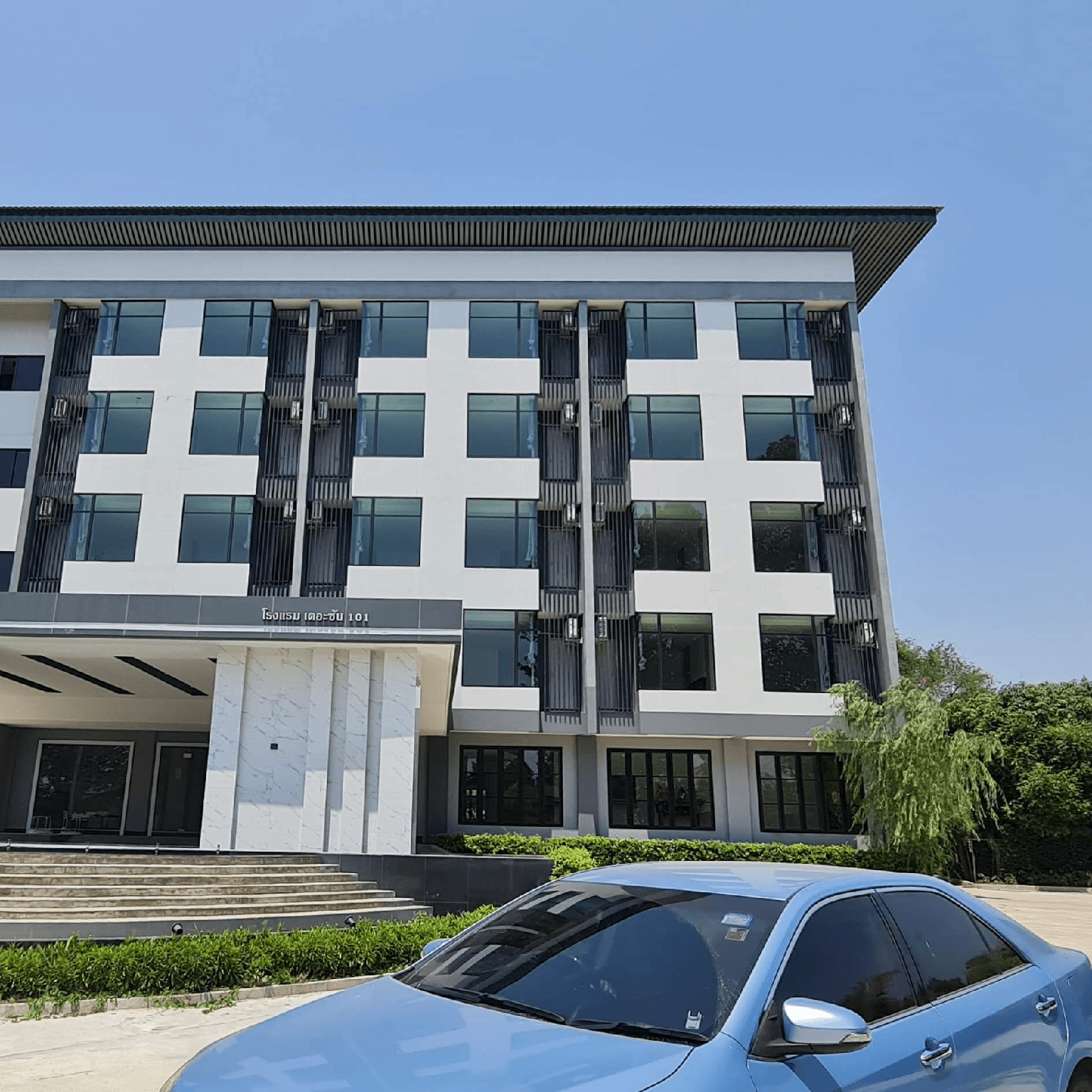โรงแรมเดอะ ซัน ร้อยเอ็ด โรงแรมเดอะ ซัน ร้อยเอ็ด