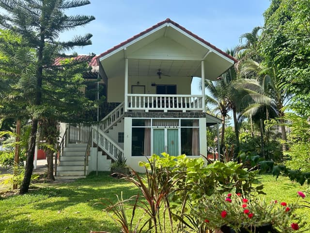 4-Bedroom Garden View