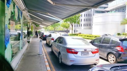 ป็อปปูลา คอนโด บาย จินตนา (Popular Condo by Jintana)4