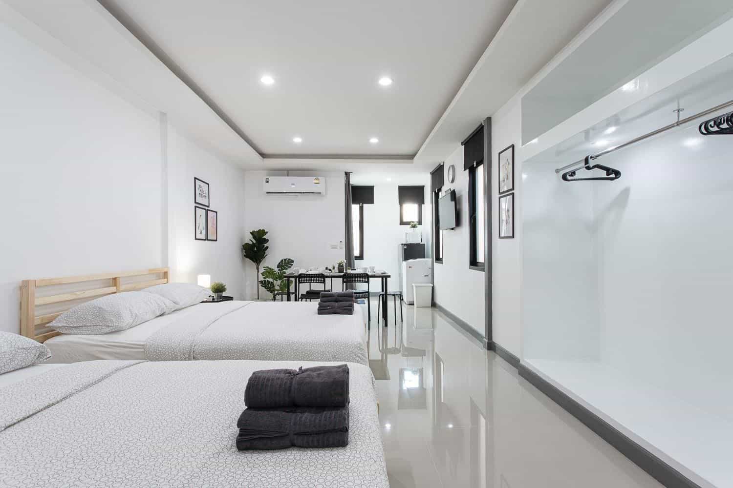 พี4 สีลม ลาร์จ ทูเบดส์ ฟูล คิทเช่น ไวไฟ 4-6ท่าน พี4 สีลม ลาร์จ ทูเบดส์ ฟูล คิทเช่น ไวไฟ 4-6ท่าน