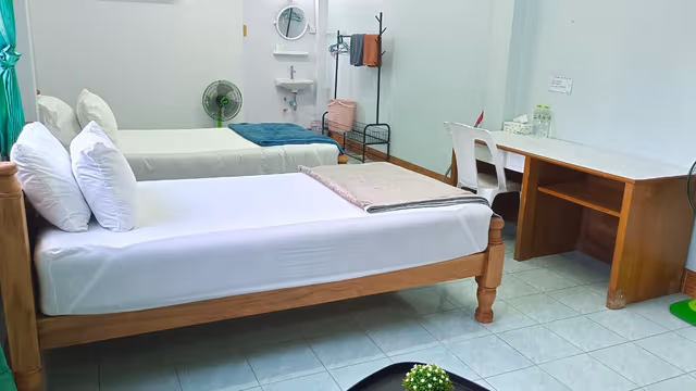Large Twin Room
