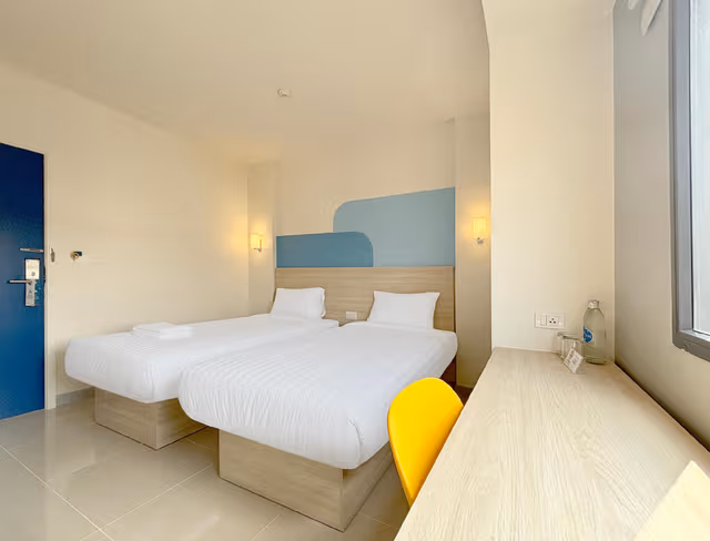 Standard Twin Room with Balcony