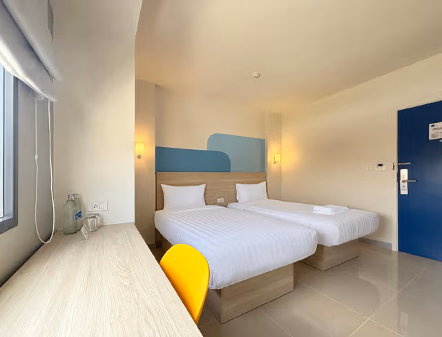 Standard Twin Room