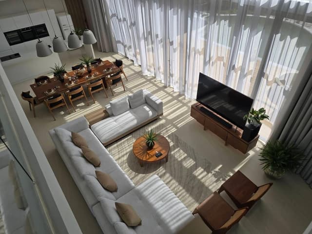 5 Bedrooms Pool Villa