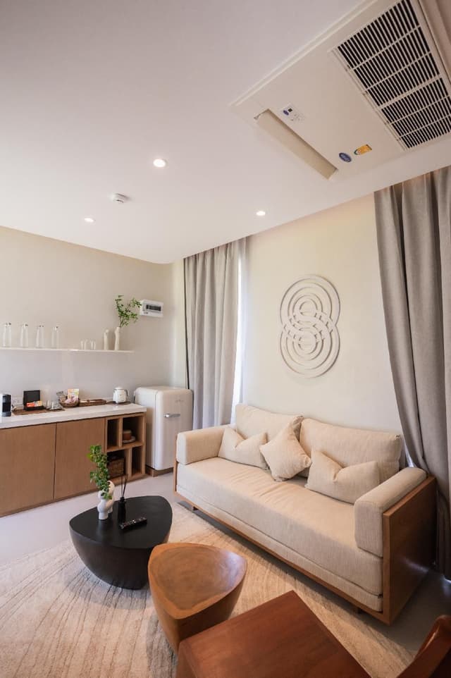 1 Bedroom King Suite