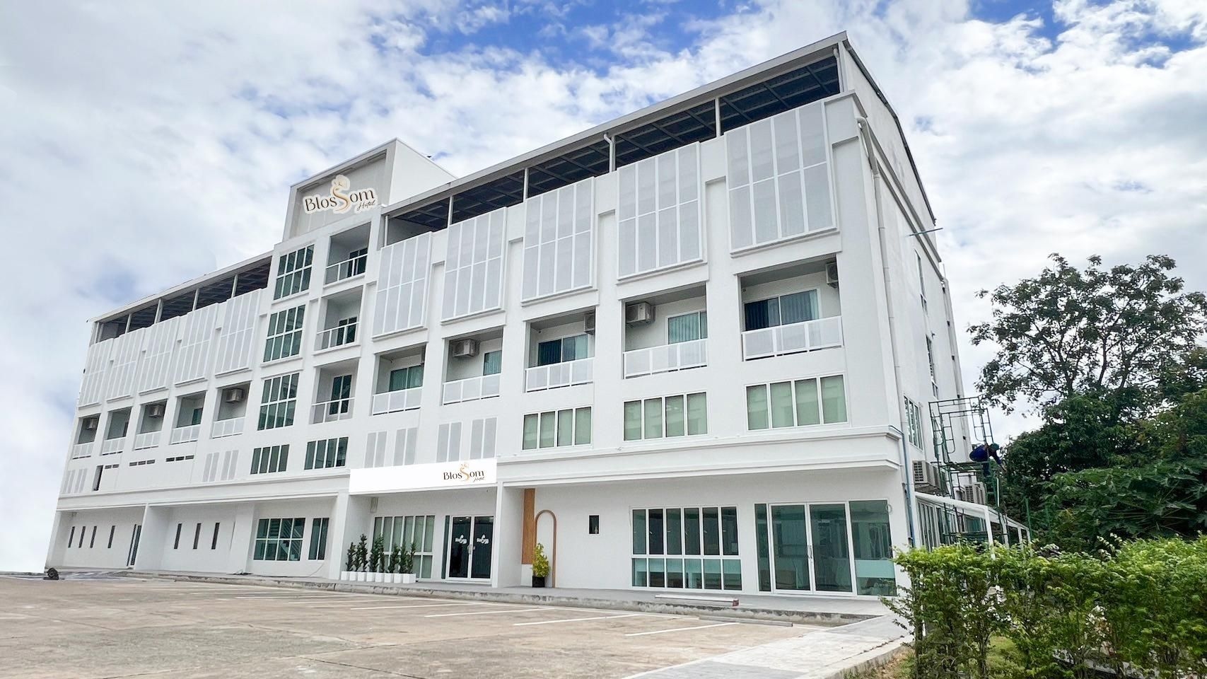 บลอสซั่ม โฮเทล เพชรบูรณ์ (Blossom Hotel Phetchabun)0