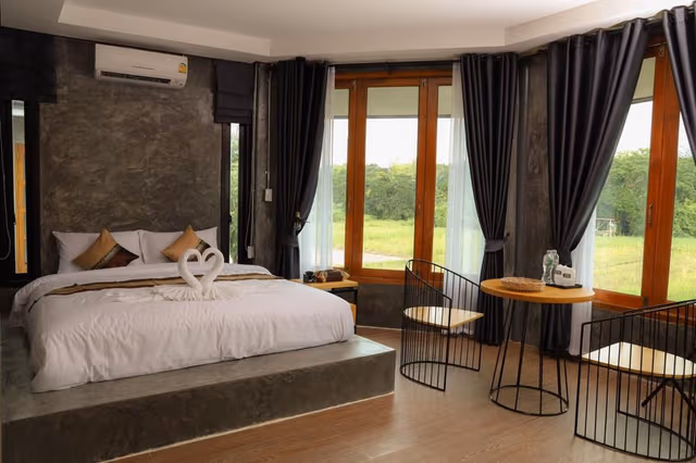 1 King Bed Standard Room Non-Smoking