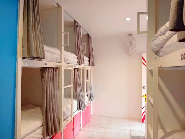 Dormitory Room - Mixed
