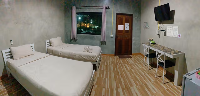 Standard Twin Room