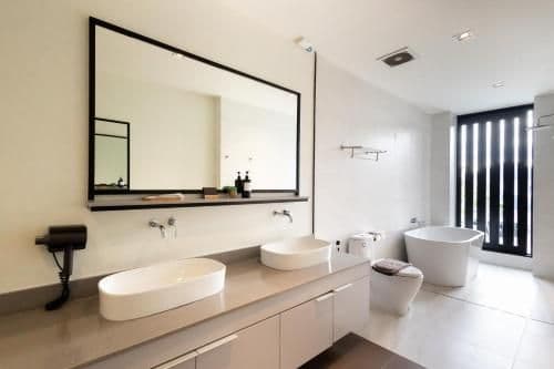 Junior Suite with Bathtub