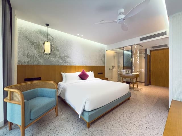 Superior Room, 1 King Bed