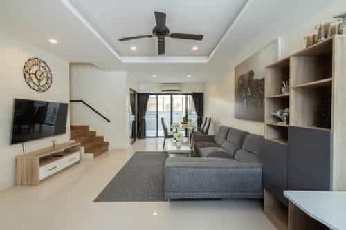 Spacious 3bd Townhouse in Laguna park Spacious 3bd Townhouse in Laguna park