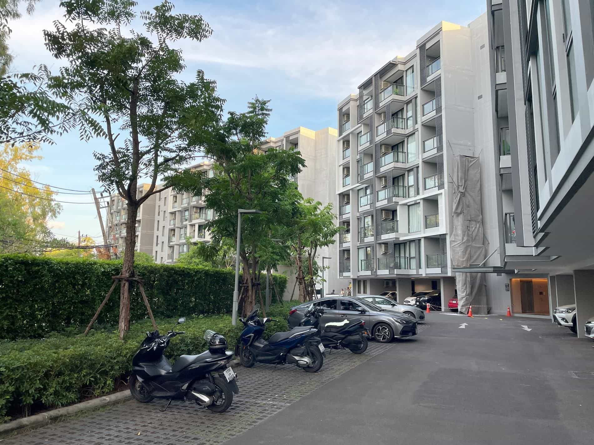 Best location in Laguna-modern apartment at Cassia Best location in Laguna-modern apartment at Cassia