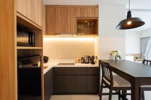 Cozy apartments with lake views in Laguna Cozy apartments with lake views in Laguna