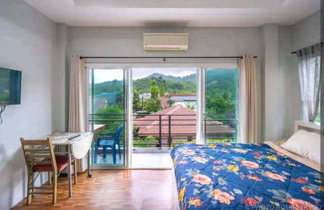 1 Bedroom Studio Apartment