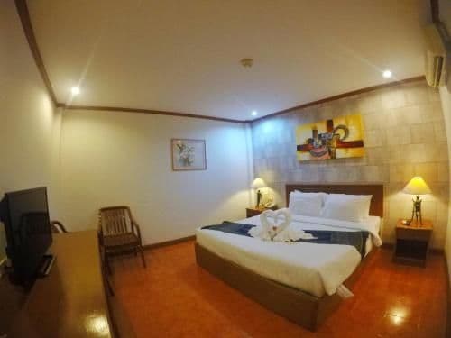 Deluxe Apartment