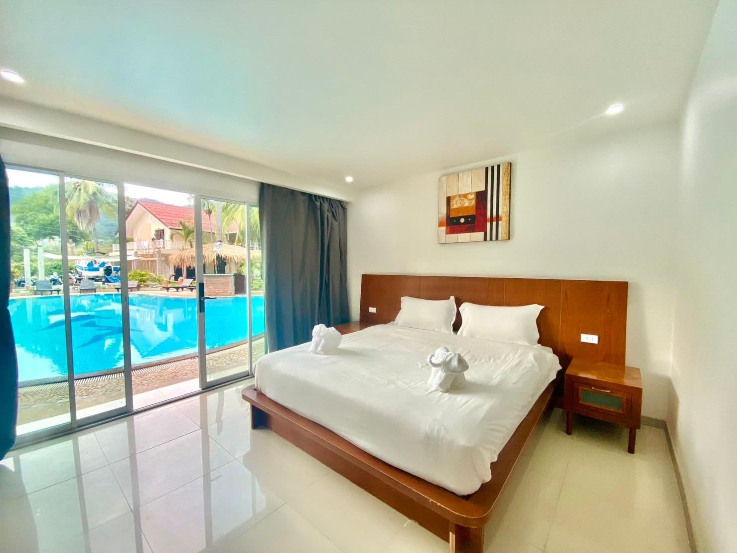 V Beach Resort V Beach Resort