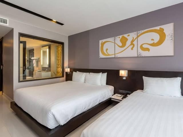 Condo, Entire house or apartment