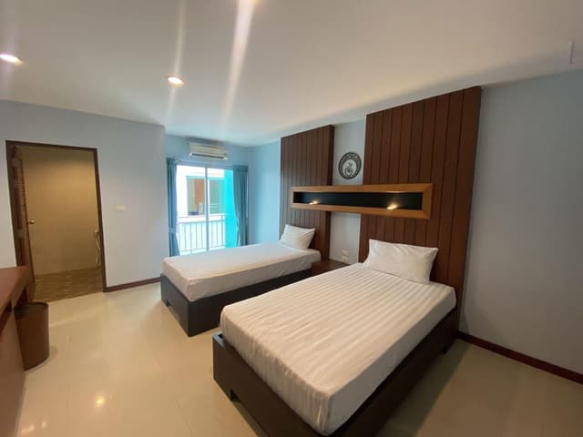 Deluxe Room Twin