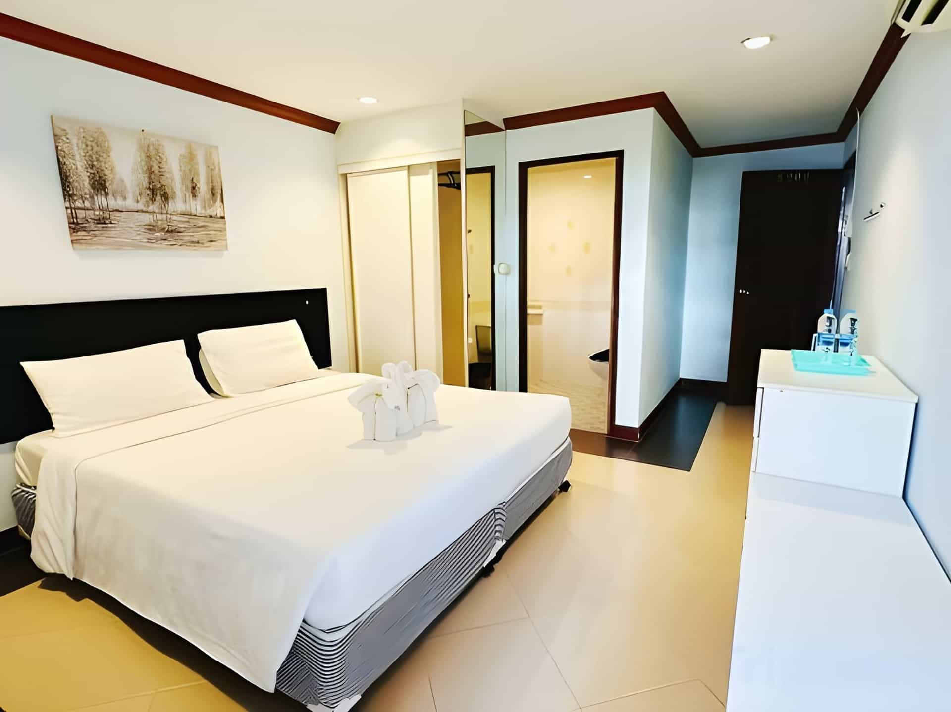 Sarim Patong Palace Sarim Patong Palace