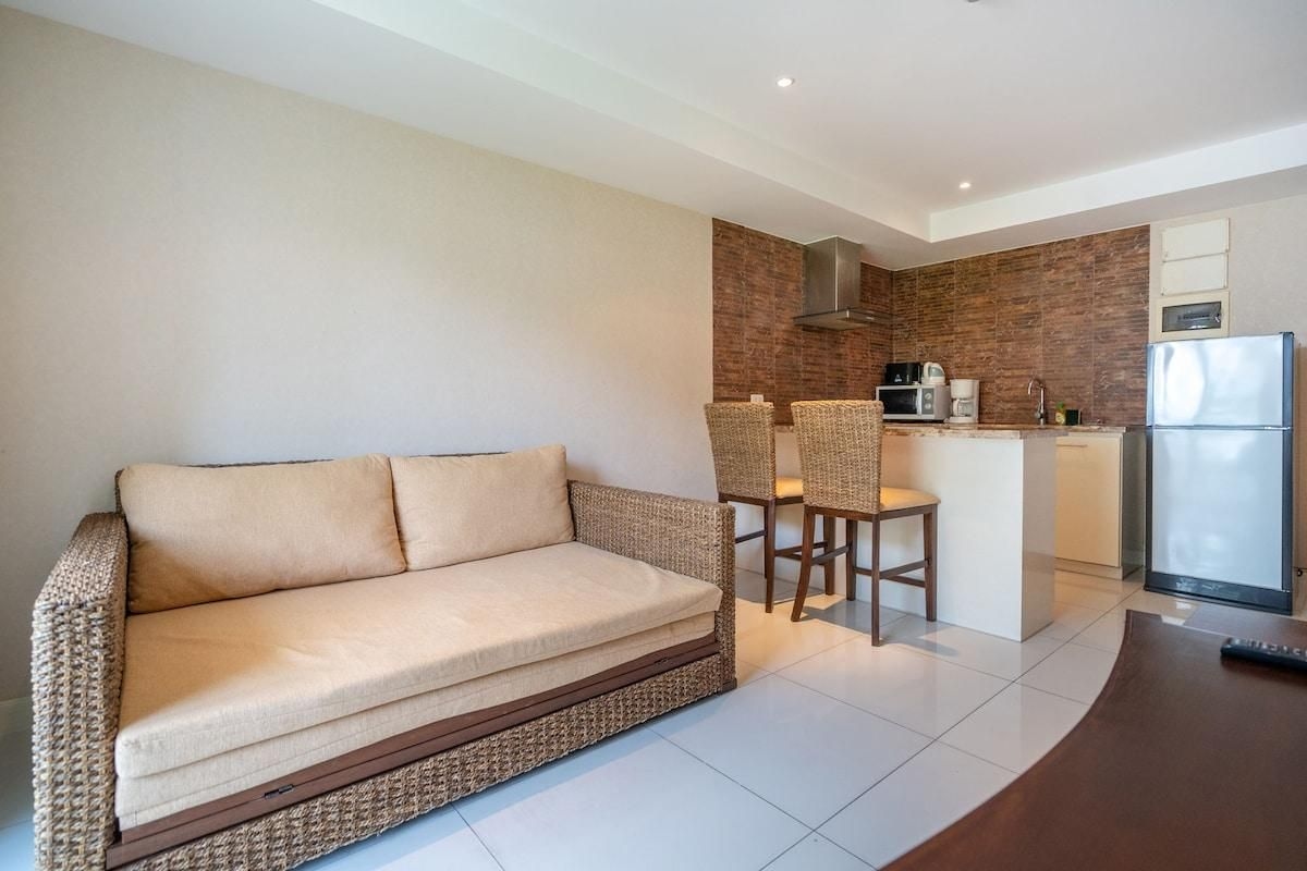 กะตะ โอเชียน วิว เรสซิเดนซ์ (Mountain View Apt, High Speed Internet - 1BR-Karon)1