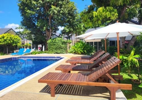 บลู ปาล์ม กะตะ รีสอร์ต (Blue Palm Kata Resort)0
