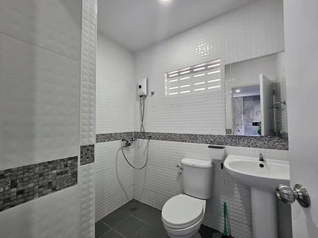 Standard Room, 1 Queen Bed