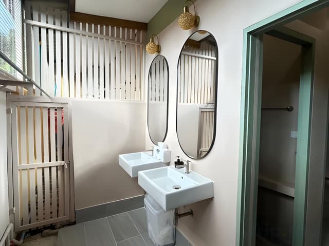 Single Bed In Mixed Dorm 8 Beds With Outdoor Pool