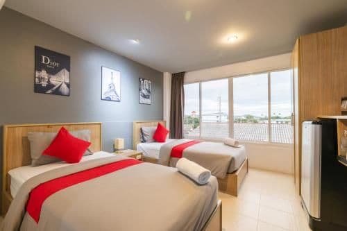 Standard Twin Room