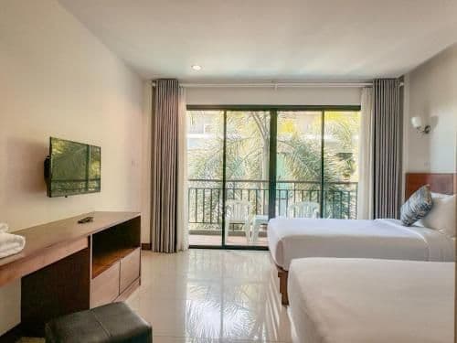 Superior Room Pool View