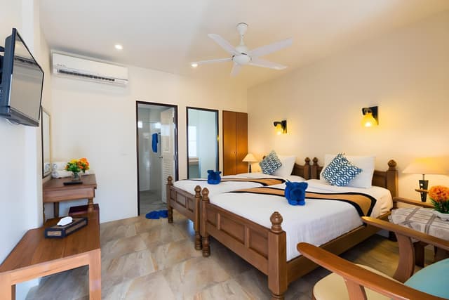 Twin Room for 2 People - Non-Smoking