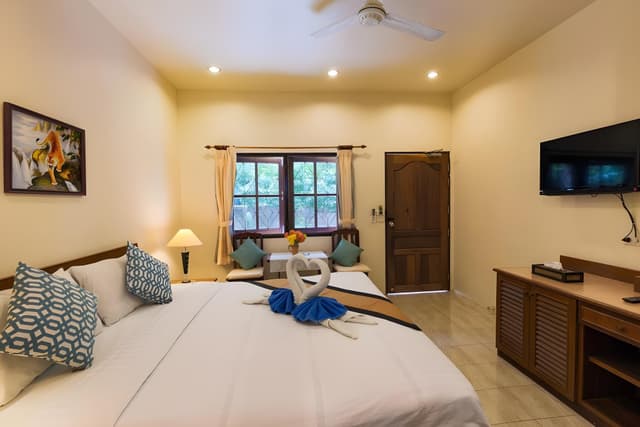 Twin Room for 2 People - Non-Smoking