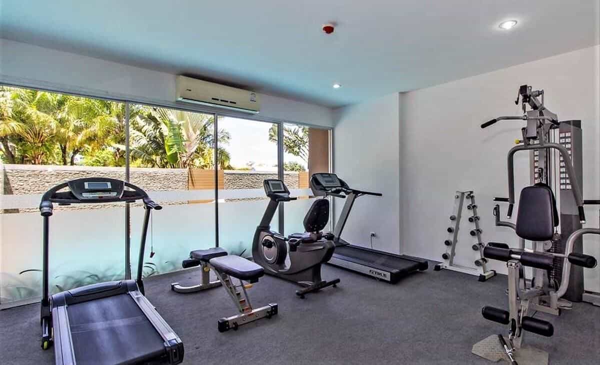Convenient Karon studio, walk to beach & market! Convenient Karon studio, walk to beach & market!