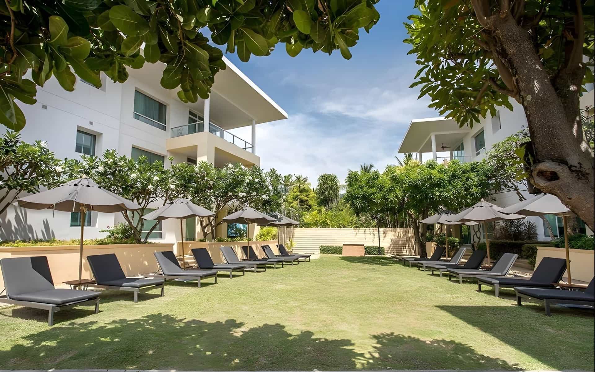 Karon Beachfront Apartment 703 Karon Beachfront Apartment 703