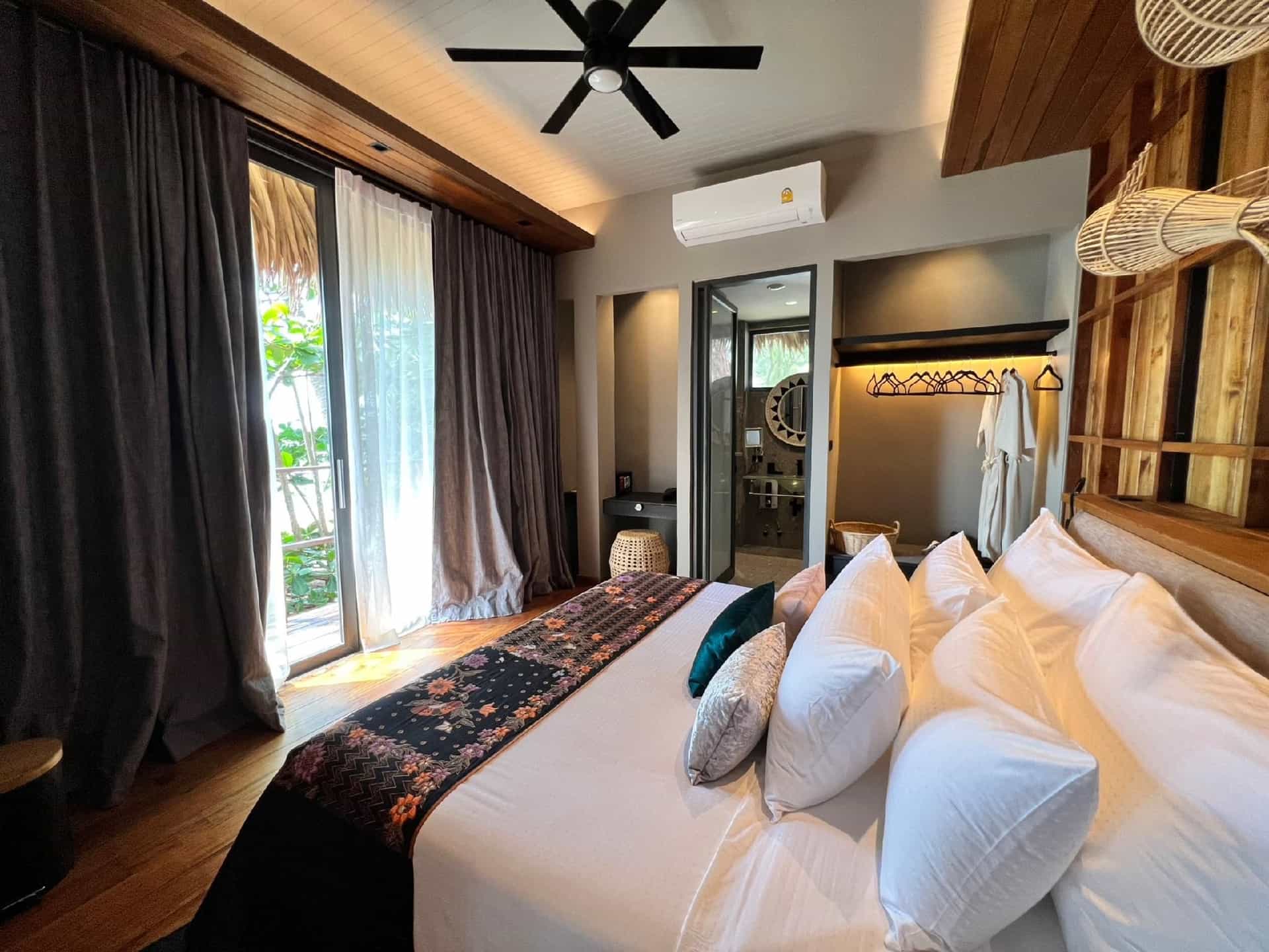 Sealord Naithon Beachfront Phuket Sealord Naithon Beachfront Phuket