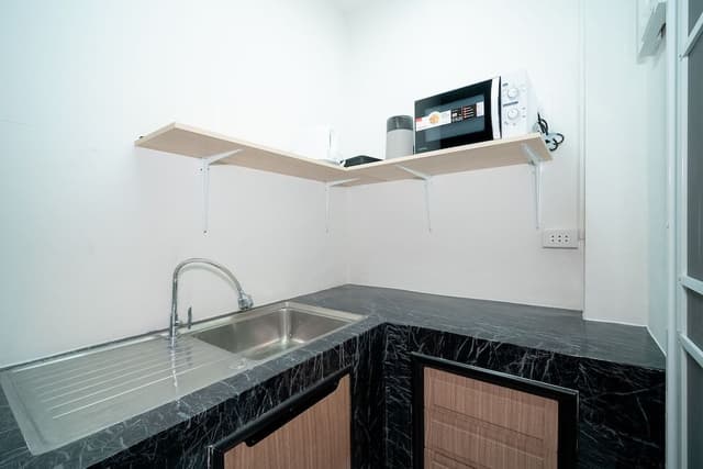 Superior Modern Room